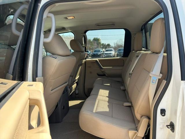 2012 Nissan Titan SV