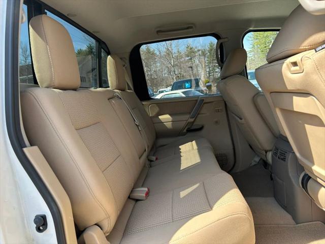 2012 Nissan Titan SV