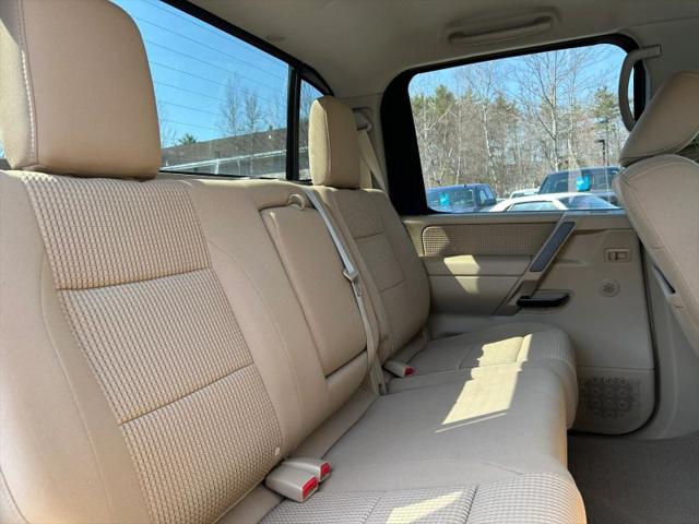 2012 Nissan Titan SV