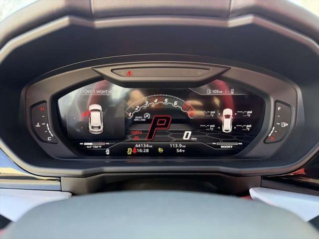 2022 Lamborghini Urus Pearl Capsule