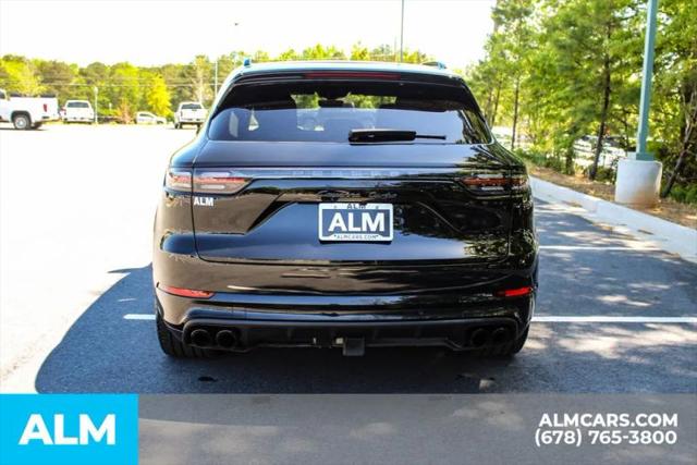 2023 Porsche Cayenne Turbo