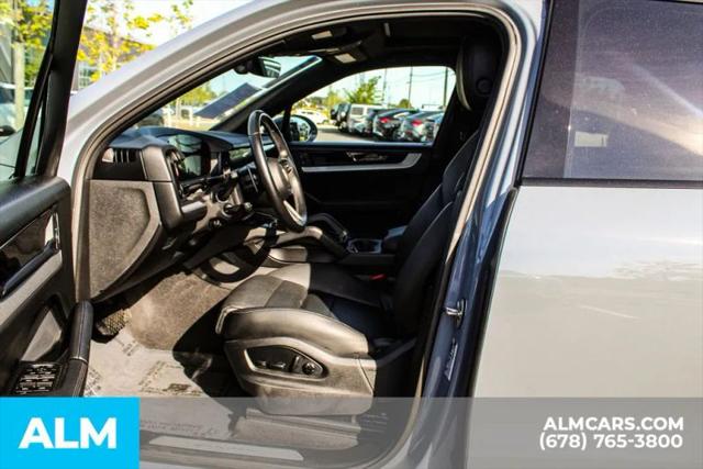 2024 Porsche Cayenne Base