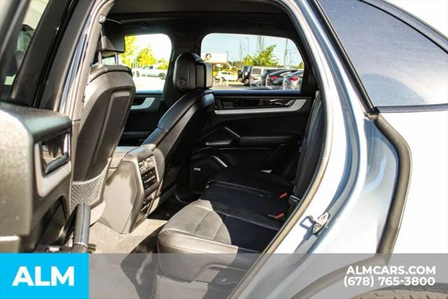 2024 Porsche Cayenne Base