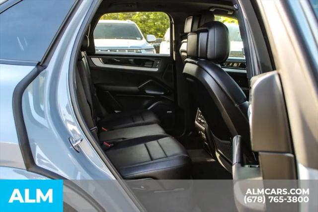 2024 Porsche Cayenne Base