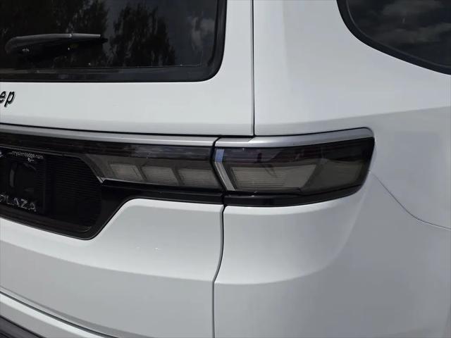 2026 Jeep Grand Wagoneer 4x2