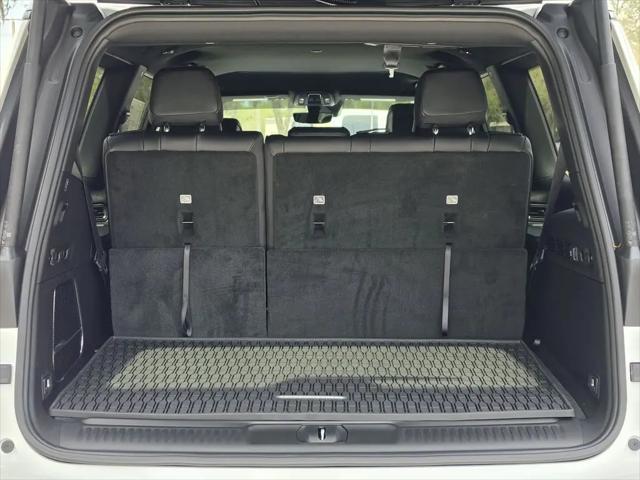 2026 Jeep Grand Wagoneer 4x2