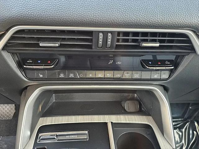 2025 Mazda CX-70 Premium Package
