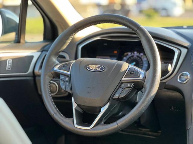 2020 Ford Fusion SE