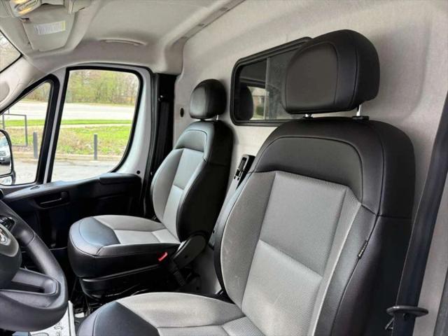 2025 Ram ProMaster 2500 Cargo Van Tradesman High Roof 159" WB w/Pass Seat
