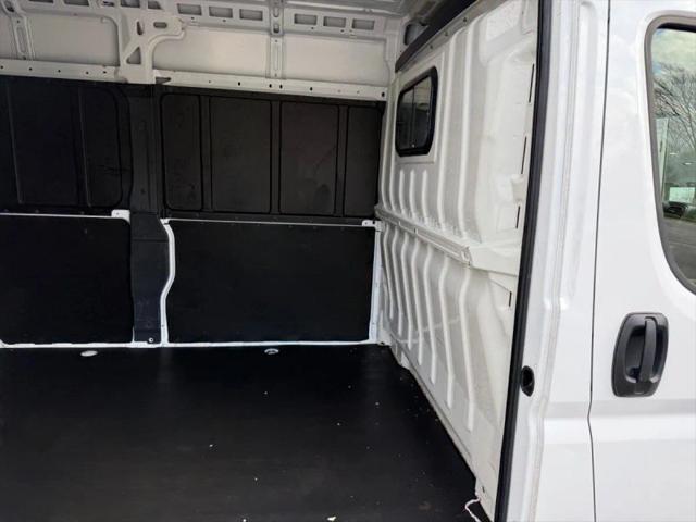 2025 Ram ProMaster 2500 Cargo Van Tradesman High Roof 159" WB w/Pass Seat