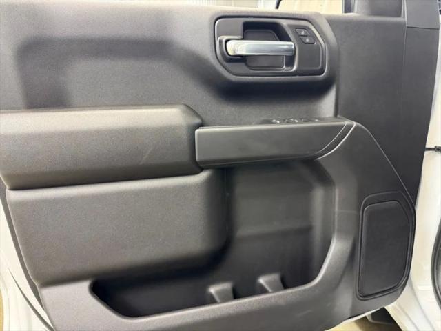2026 GMC Sierra 1500 Crew Cab, Standard Bed, Pro, 4WD