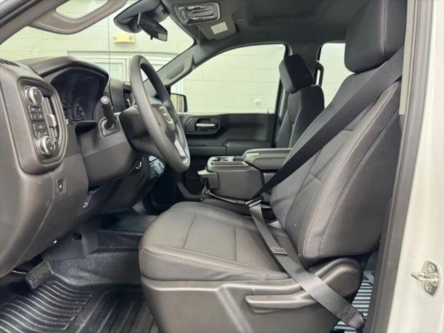 2026 GMC Sierra 1500 Crew Cab, Standard Bed, Pro, 4WD
