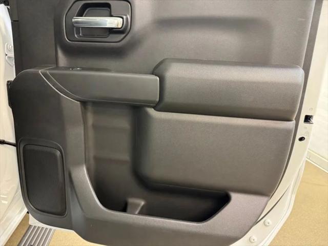 2026 GMC Sierra 1500 Crew Cab, Standard Bed, Pro, 4WD