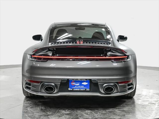 2020 Porsche 911 Carrera