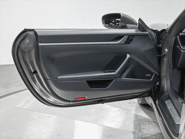 2020 Porsche 911 Carrera