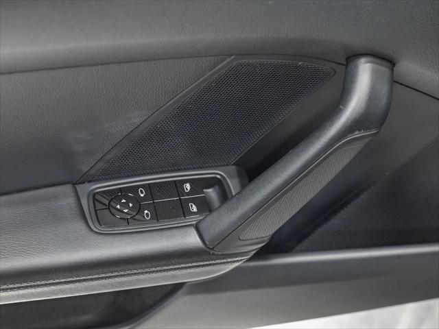 2020 Porsche 911 Carrera