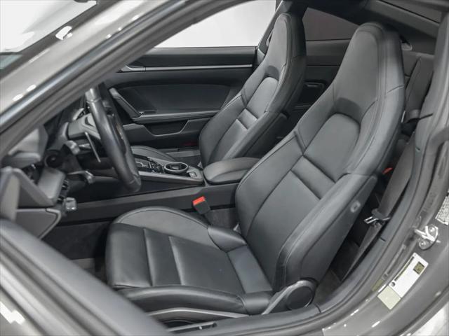 2020 Porsche 911 Carrera