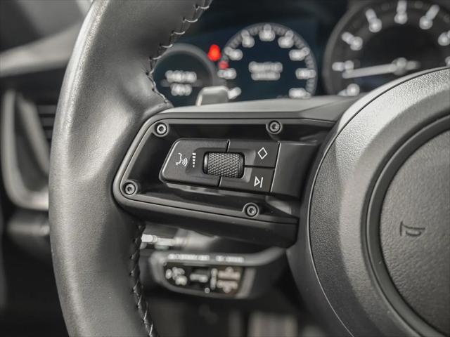 2020 Porsche 911 Carrera