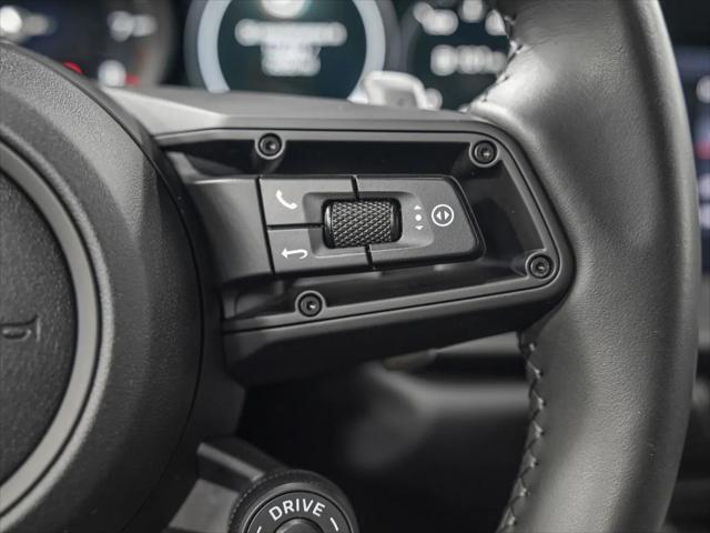 2020 Porsche 911 Carrera