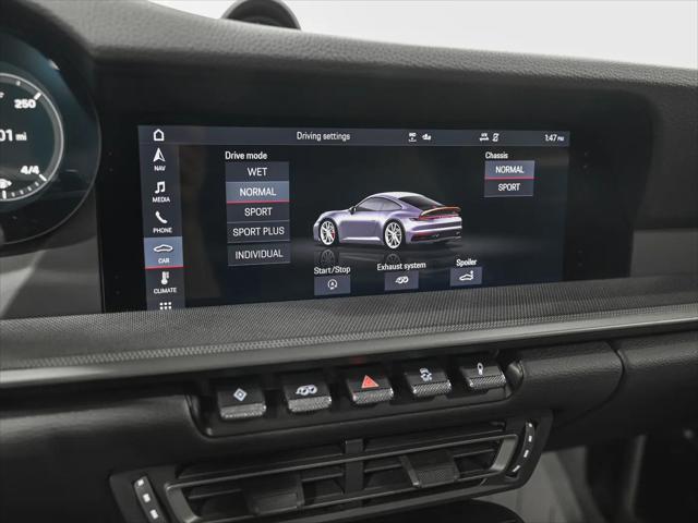 2020 Porsche 911 Carrera