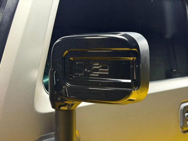 2005 HUMMER H2 Base