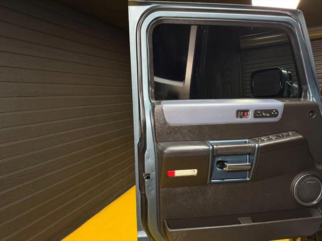 2005 HUMMER H2 Base