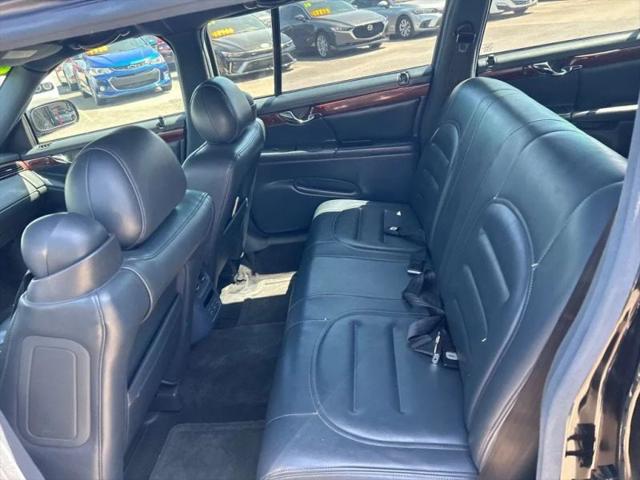 2000 Cadillac DeVille Standard
