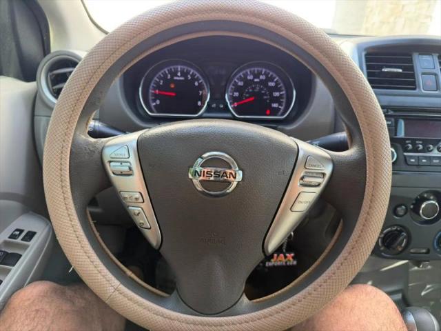 2015 Nissan Versa 1.6 SV