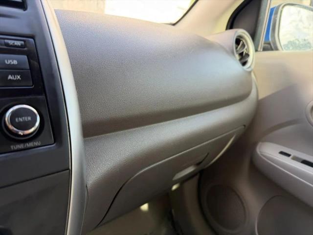 2015 Nissan Versa 1.6 SV