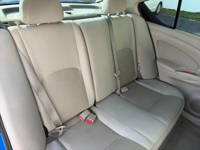2015 Nissan Versa 1.6 SV