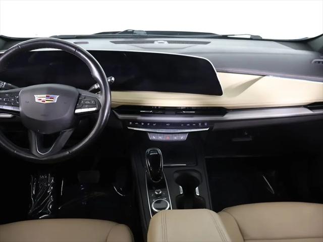2024 Cadillac XT4 Luxury