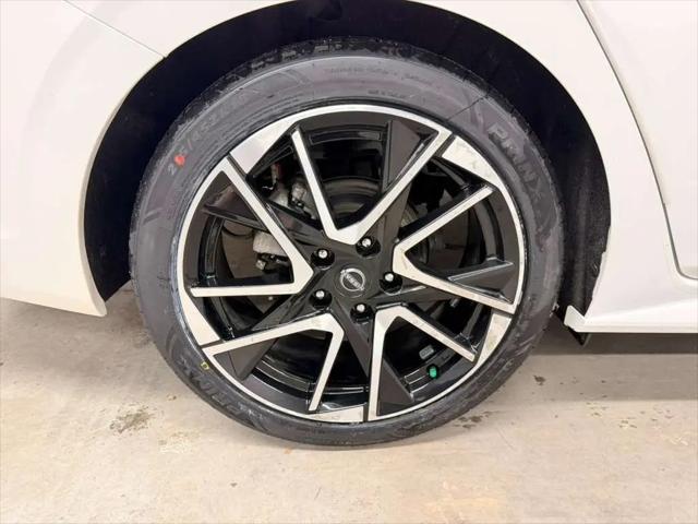 2024 Nissan Sentra SR Xtronic CVT