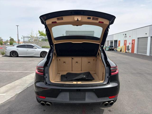 2015 Porsche Macan S
