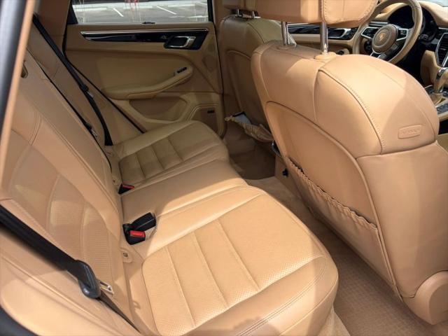 2015 Porsche Macan S