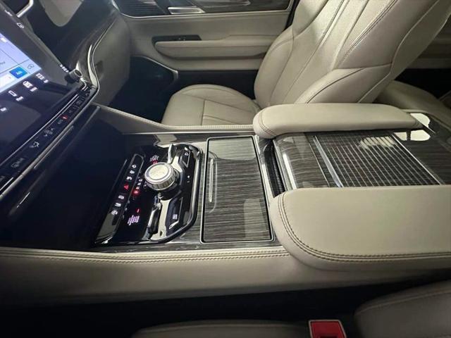 2022 Jeep Wagoneer Series III 4x4