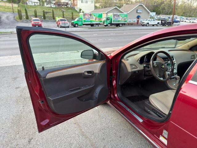 2011 Chevrolet Malibu 2LT