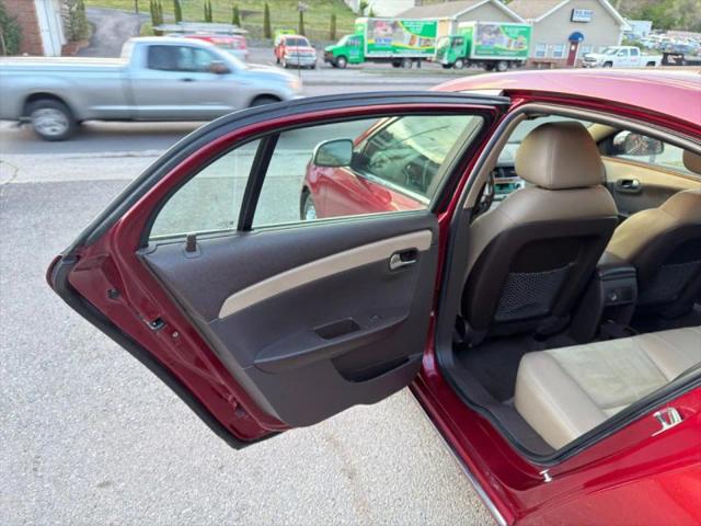 2011 Chevrolet Malibu 2LT