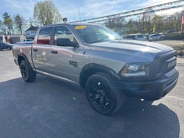 2024 Ram 1500 Classic Warlock Crew Cab 4x2 5'7" Box