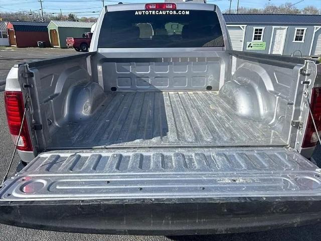 2024 Ram 1500 Classic Warlock Crew Cab 4x2 5'7" Box