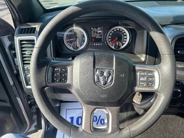 2024 Ram 1500 Classic Warlock Crew Cab 4x2 5'7" Box