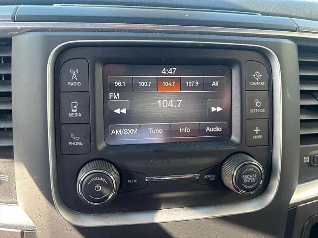 2024 Ram 1500 Classic Warlock Crew Cab 4x2 5'7" Box