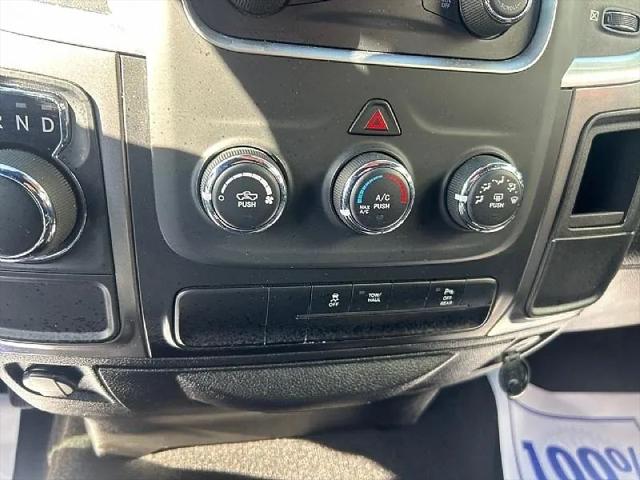 2024 Ram 1500 Classic Warlock Crew Cab 4x2 5'7" Box