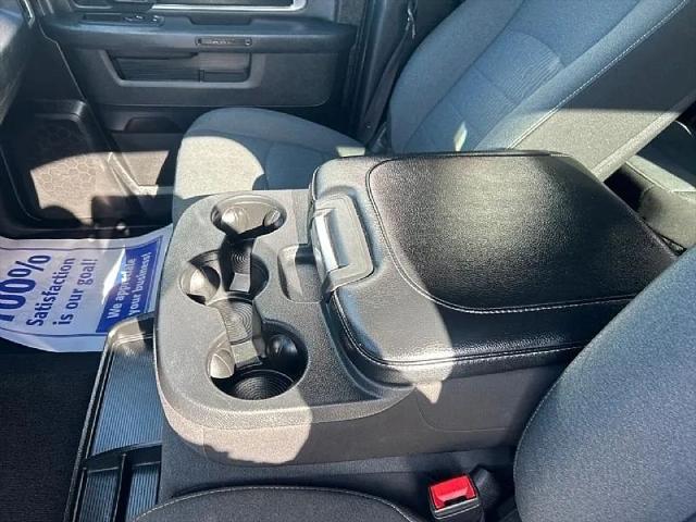 2024 Ram 1500 Classic Warlock Crew Cab 4x2 5'7" Box