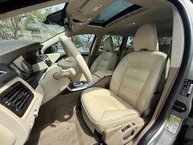 2012 Volvo XC70 T6