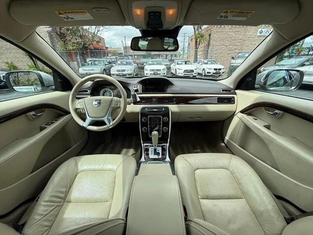 2012 Volvo XC70 T6