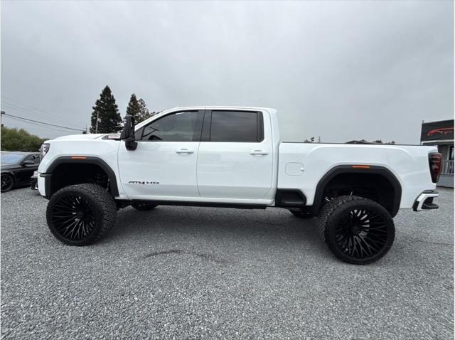 2025 GMC Sierra 2500HD 4WD Crew Cab Standard Bed AT4