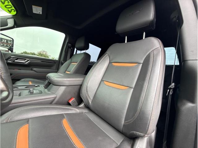 2025 GMC Sierra 2500HD 4WD Crew Cab Standard Bed AT4