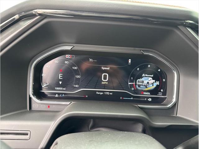 2025 GMC Sierra 2500HD 4WD Crew Cab Standard Bed AT4