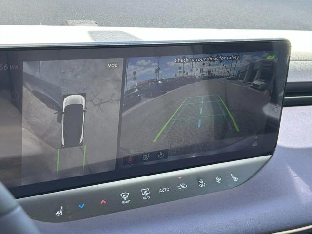 2026 Nissan LEAF PLATINUM+