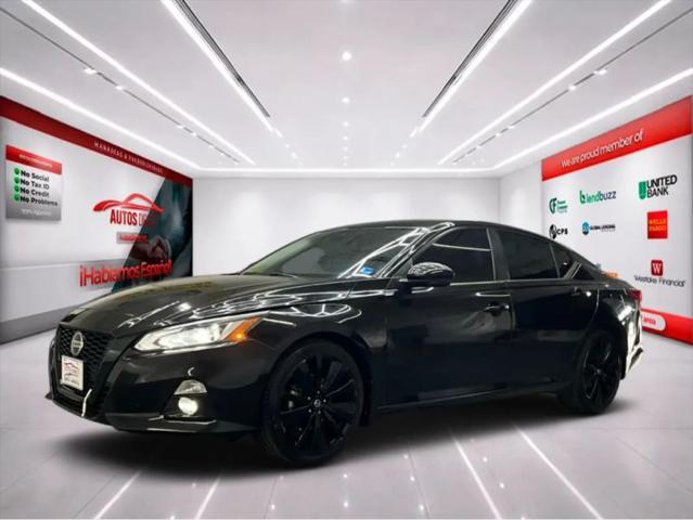 2022 Nissan Altima SR FWD